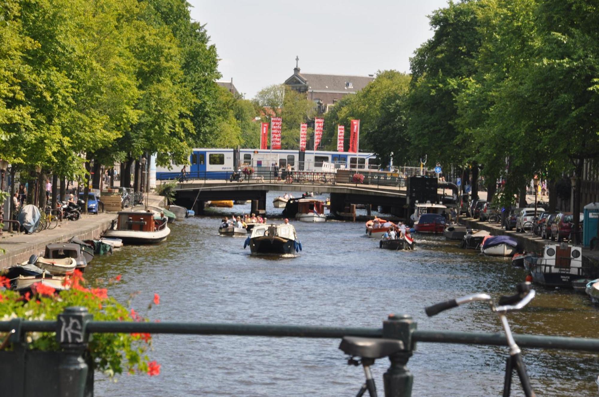 Mozart Hotel Amsterdam Exterior photo